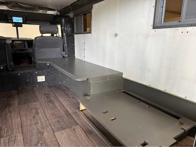 Land rover - 109 - camper - daktent - oldtimer - 1981 - afbeelding 11 van  58