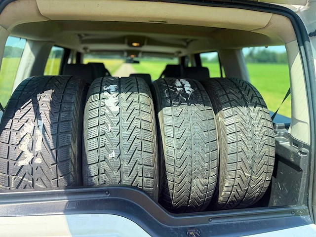 Land rover - 2007 - discovery - 2.7 tdv6 se - 78-xl-lv - afbeelding 9 van  21