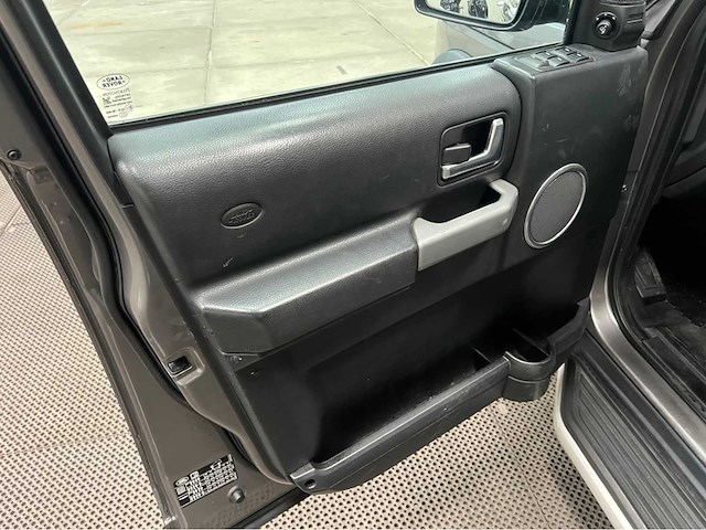 Land rover - 2007 - discovery - 2.7 tdv6 se - personenauto - afbeelding 2 van  28