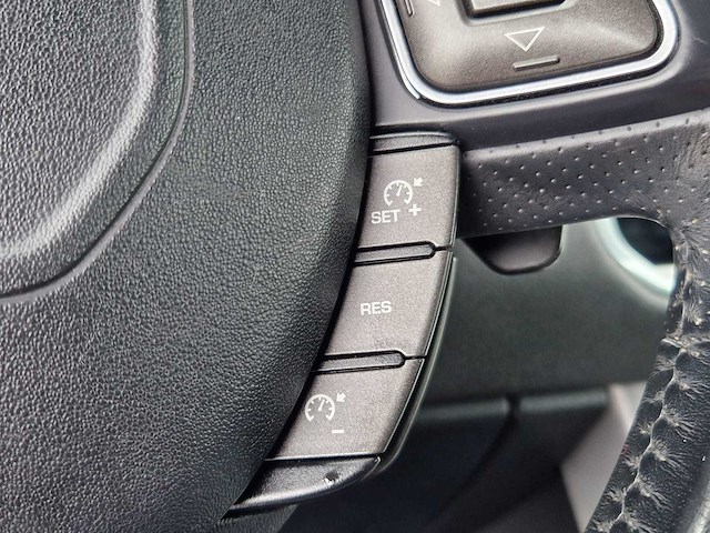 Land rover - 2011 - range rover evoque coupé - 2.0 si 4wd prestige - sz-873-d - afbeelding 10 van  33