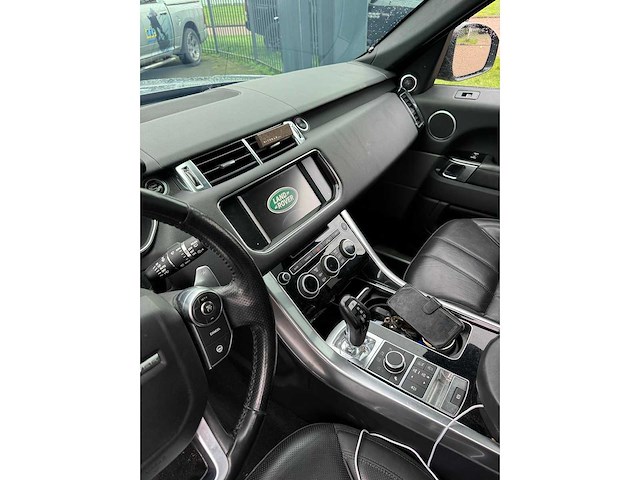 Land rover - 2015 - range rover sport - 3.0 sdv6 auto. dyn. - personenauto - afbeelding 8 van  14