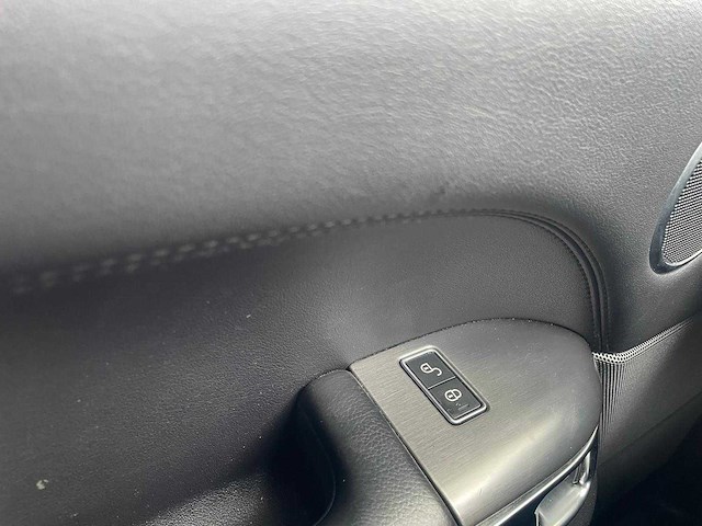 Land rover - 2017 - range rover sport - d250 se - n-741-sp - afbeelding 6 van  18