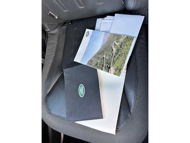 Land rover - 2021 - defender 110 - 3.0 d250 110x se 7p. - l-894-gl - 2021 - afbeelding 15 van  41