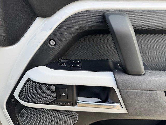 Land rover - 2021 - defender 110 - 3.0 d250 110x se 7p. - l-894-gl - 2021 - afbeelding 26 van  41