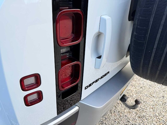 Land rover - 2021 - defender 110 - 3.0 d250 110x se 7p. - l-894-gl - 2021 - afbeelding 33 van  41