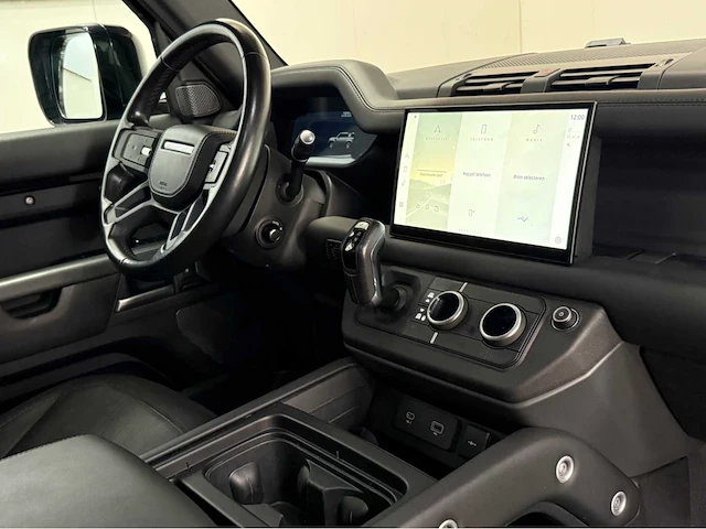 Land rover - defender - 110 3.0 p400 110 xs ed - personenauto - 2022 - afbeelding 2 van  39