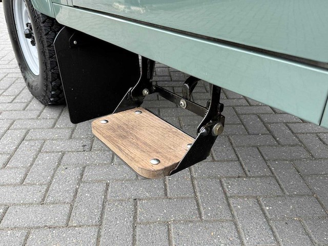 Land rover - defender - 2.4 td 110" e vp-662-v 2009 iaw - afbeelding 14 van  19