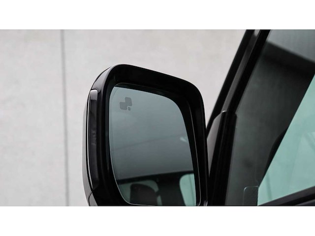 Land rover - defender 110 - 5.0 p525 110 v8 c ed - x-310-zg - 2023 - afbeelding 21 van  39