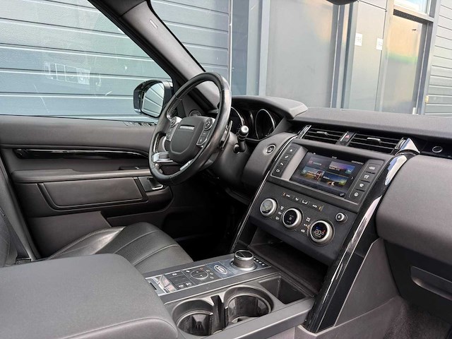 Land rover - discovery - 2.0 se td4 - car - 2017 - afbeelding 19 van  29