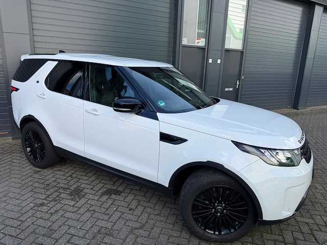 Land rover - discovery - 2.0 se td4 - car - 2017 - afbeelding 24 van  29