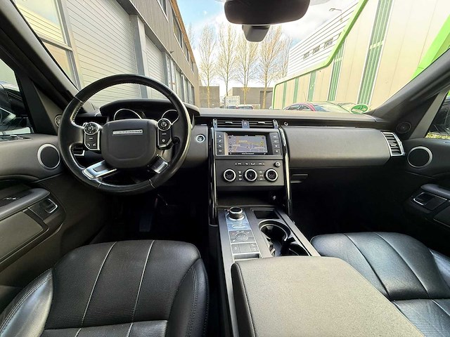 Land rover - discovery - 2.0 se td4 - car - 2017 - afbeelding 17 van  28