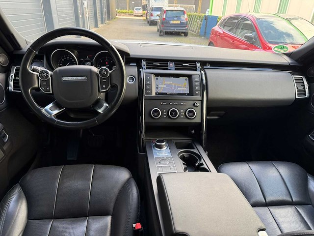 Land rover - discovery - 2.0 se td4 - car - 2017 - afbeelding 18 van  28