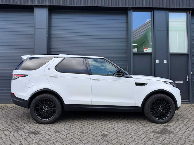 Land rover - discovery - 2.0 se td4 - car - 2017 - afbeelding 26 van  28