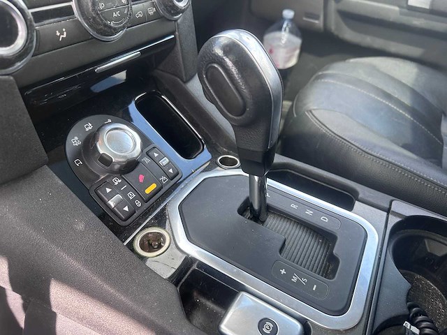 Land rover - discovery - 3.0 sdv6 hse -automaat kf-021-z - 2010 - afbeelding 2 van  8