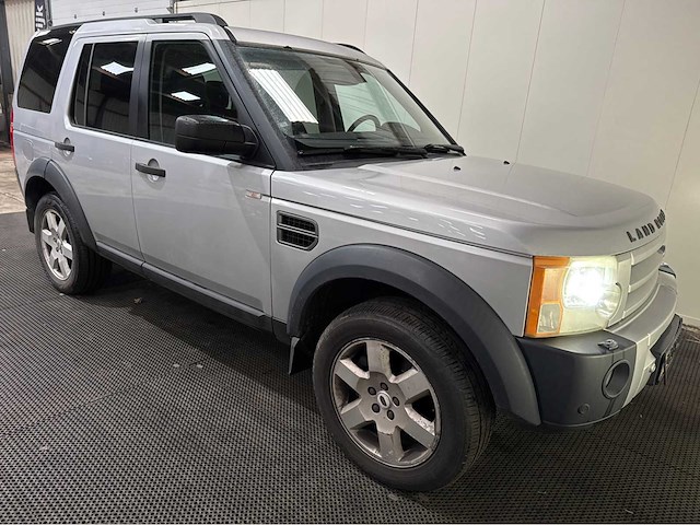 Land rover - discovery - 4.4 v8 - personenauto - 4x4 - 2004 - afbeelding 8 van  9