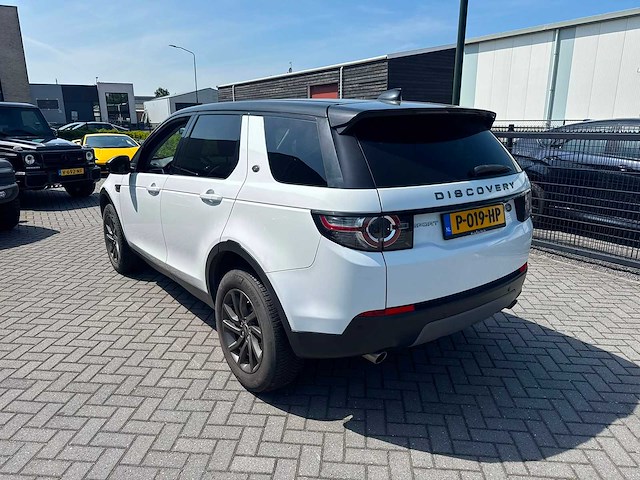 Land rover - discovery sport - 2.0 td4 se p-019-hp 2017 iaw - afbeelding 8 van  9