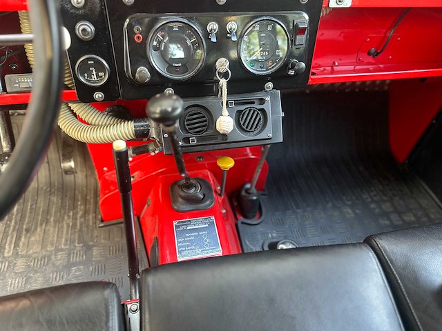 Land rover 109 series ii brandweer 78pk 1969, am-25-29 - afbeelding 12 van  33