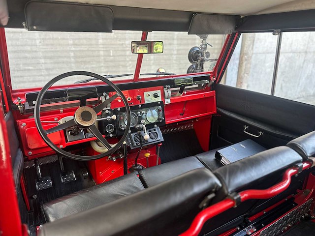Land rover 109 series ii brandweer 78pk 1969, am-25-29 - afbeelding 19 van  33