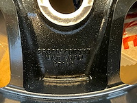 Land rover 16” lichtmetalen velgenset 5x165,1 / 7jx16eh2 (5 velgen) - afbeelding 10 van  10