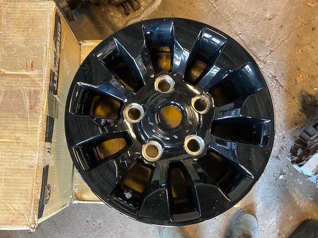 Land rover 16” lichtmetalen velgenset 5x165,1 / 7jx16eh2 (5 velgen) - afbeelding 3 van  5
