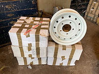 Land rover 16” stalen velgenset 5x165,1 / 16x61/2jj (5 velgen) - afbeelding 1 van  5