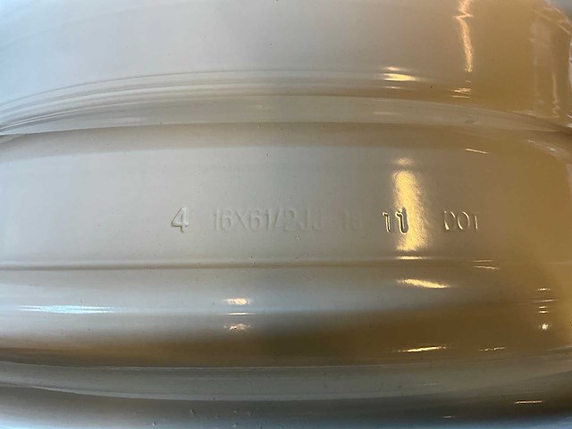 Land rover 16” stalen velgenset 5x165,1 / 16x61/2jj (5 velgen) - afbeelding 5 van  5