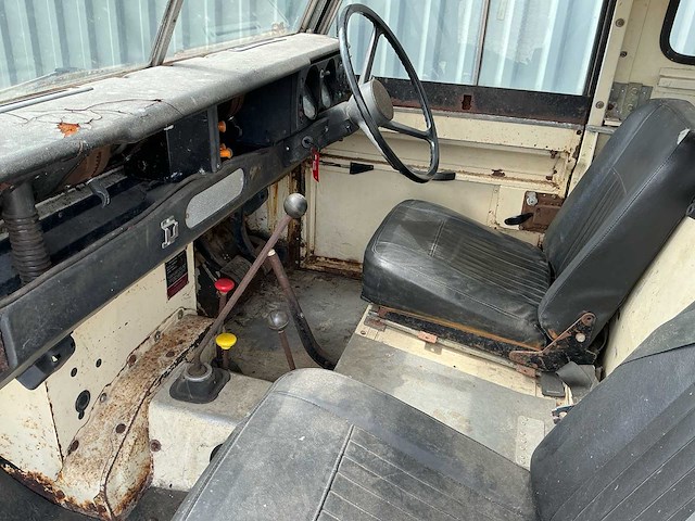 Land rover 88 series 3 personenauto - afbeelding 28 van  30
