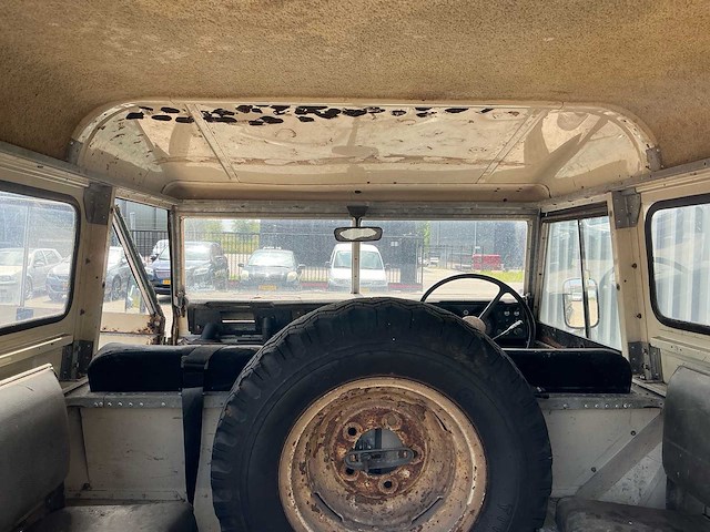 Land rover 88 series 3 personenauto - afbeelding 2 van  30