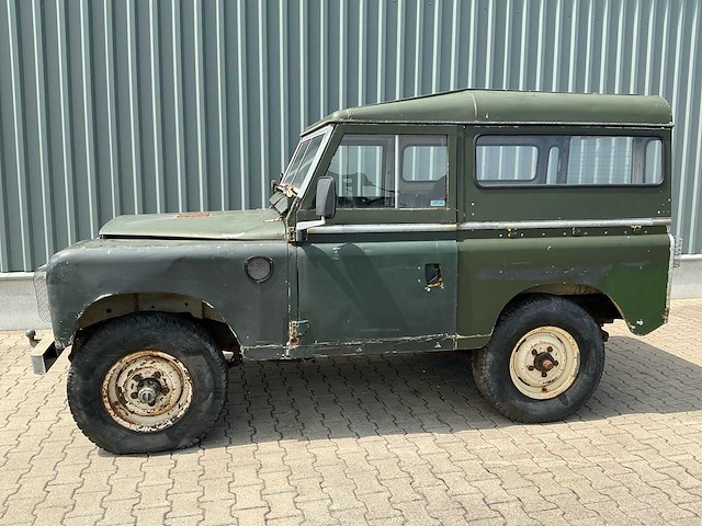 Land rover 88 series 3 personenauto - afbeelding 12 van  30