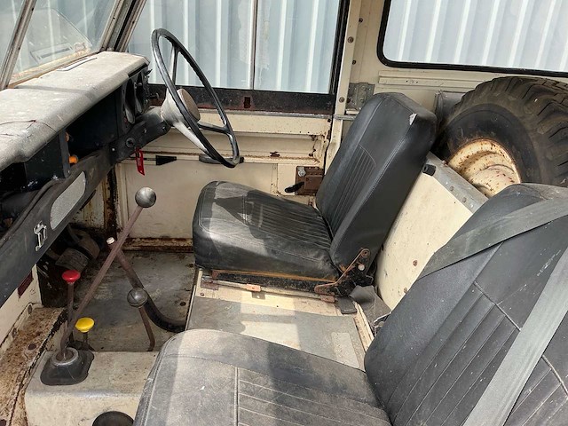 Land rover 88 series 3 personenauto - afbeelding 29 van  30