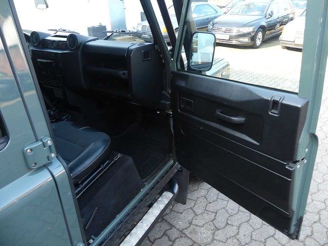 Land rover defender 110 station (2014) diesel - afbeelding 29 van  39