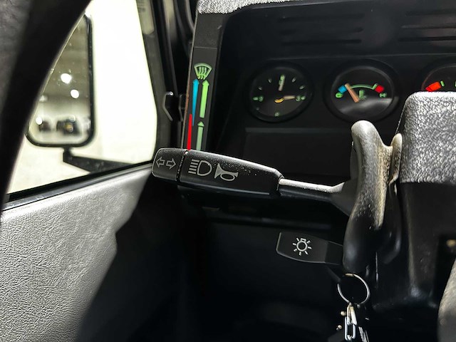 Land rover defender 2.5 ts5 110 sw s 122pk 2003, jrz-71-l youngtimer - afbeelding 14 van  32