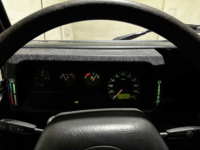 Land rover defender 2.5 ts5 110 sw s 122pk 2003, jrz-71-l youngtimer - afbeelding 16 van  32