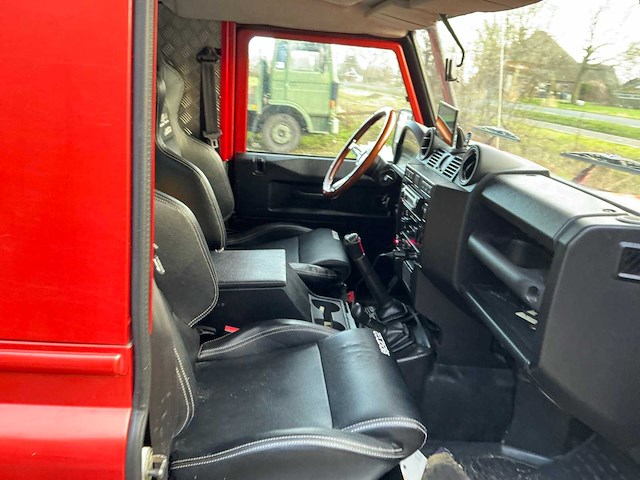 Land rover defender 90 4x4 bedrijfsauto - afbeelding 19 van  36