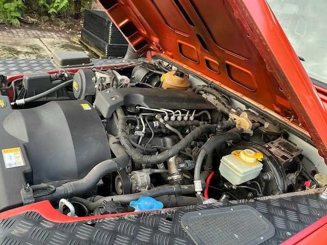 Land rover defender 90 4x4 bedrijfsauto - afbeelding 30 van  36