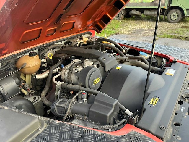 Land rover defender 90 4x4 bedrijfsauto - afbeelding 32 van  36