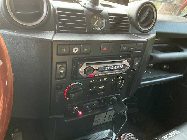 Land rover defender 90 4x4 bedrijfsauto - afbeelding 11 van  36