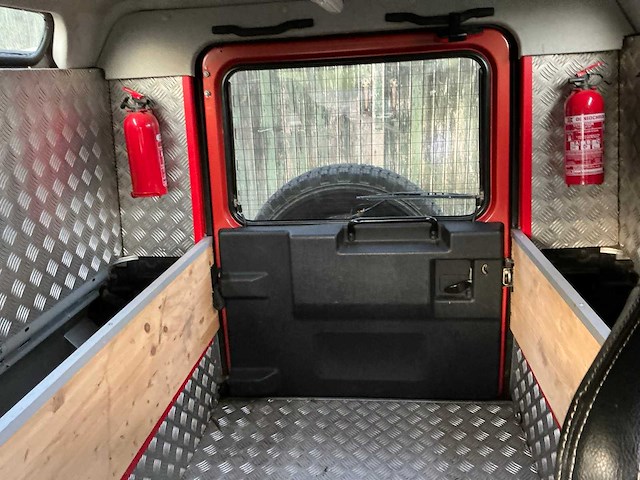 Land rover defender 90 4x4 bedrijfsauto - afbeelding 29 van  36