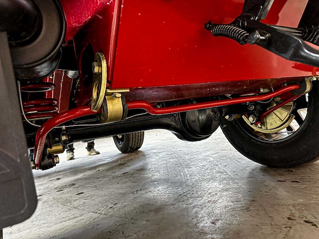 Land rover defender 90 v8 ls3-motor 430pk 1996 - afbeelding 3 van  36