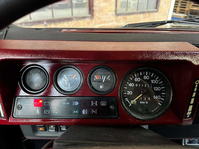 Land rover defender 90 v8 ls3-motor 430pk 1996 - afbeelding 18 van  36
