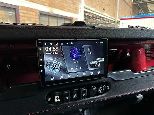 Land rover defender 90 v8 ls3-motor 430pk 1996 - afbeelding 19 van  36