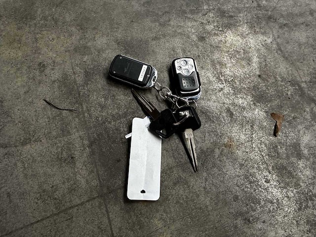 Land rover defender 90 v8 ls3-motor 430pk 1996 - afbeelding 30 van  36