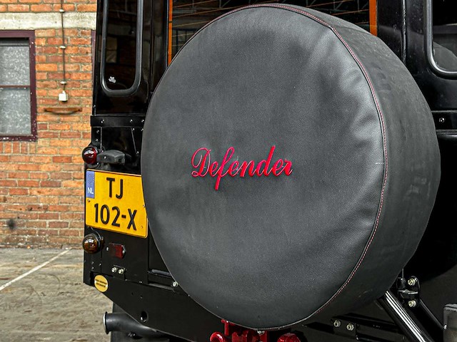 Land rover defender 90 v8 ls3-motor 430pk 1996 - afbeelding 11 van  36