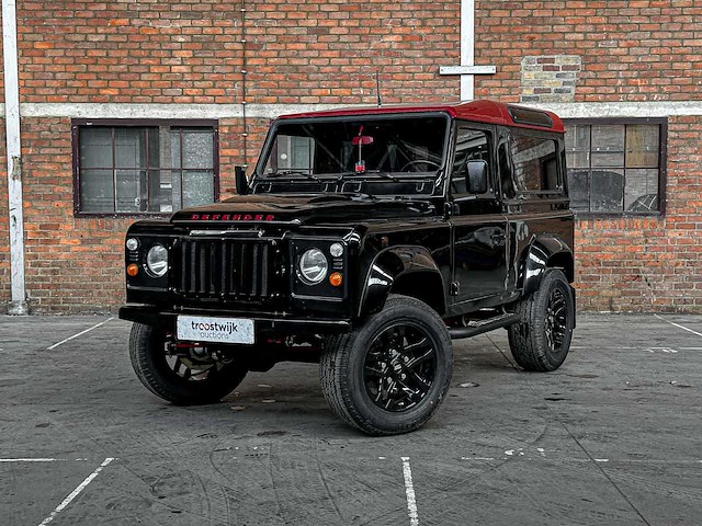 Land rover defender 90 v8 ls3-motor 430pk 1996 - afbeelding 1 van  36
