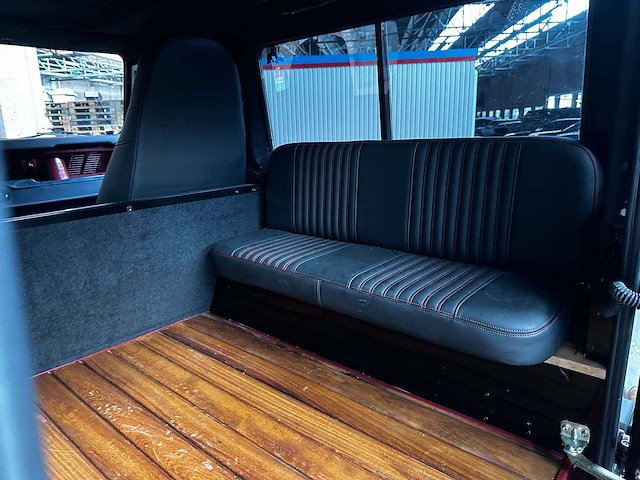 Land rover defender 90 v8 ls3-motor 430pk 1996 - afbeelding 26 van  36