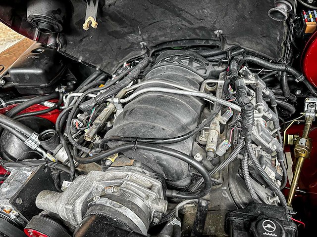 Land rover defender 90 v8 ls3-motor 430pk 1996 - afbeelding 3 van  16