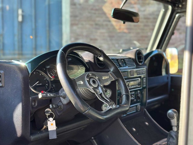 Land rover defender l315 700hp (5.0 v8 mustang-engine) 1985 - afbeelding 23 van  50