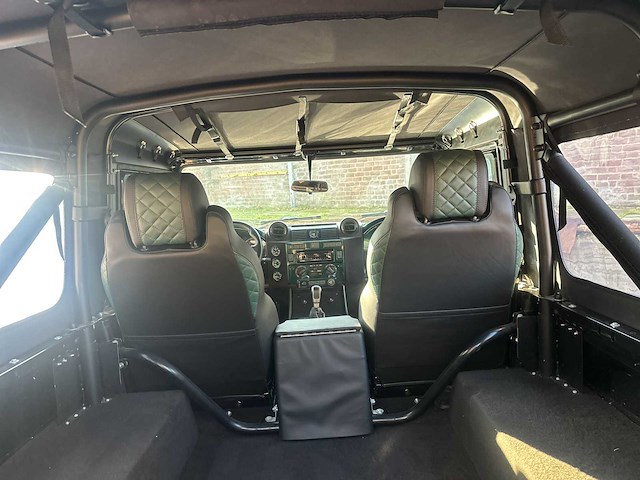 Land rover defender l315 700hp (5.0 v8 mustang-engine) 1985 - afbeelding 37 van  50