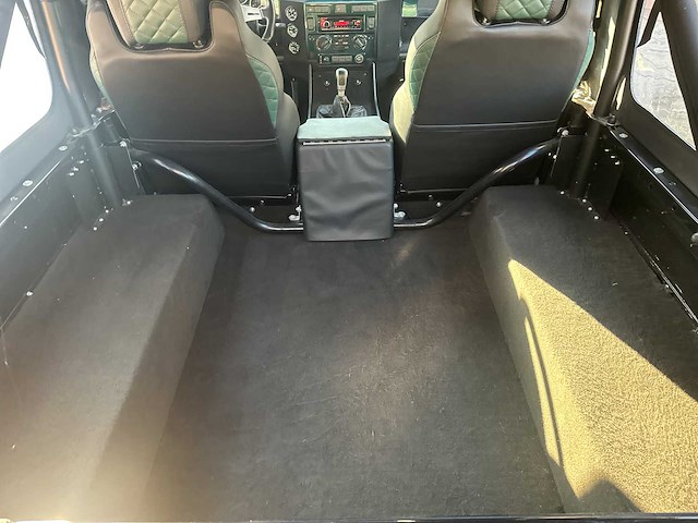 Land rover defender l315 700hp (5.0 v8 mustang-engine) 1985 - afbeelding 38 van  50