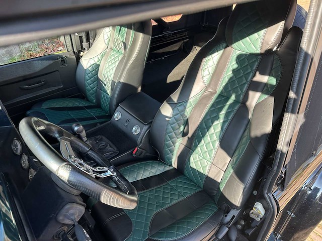 Land rover defender l315 700hp (5.0 v8 mustang-engine) 1985 - afbeelding 44 van  50